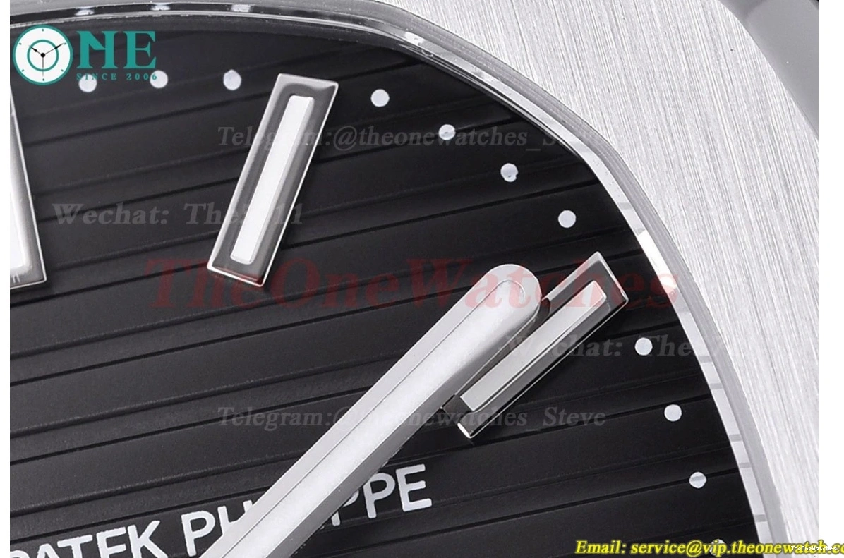 Nautilus Black SS A240 LE 40mm GRF Stk 5712 0417